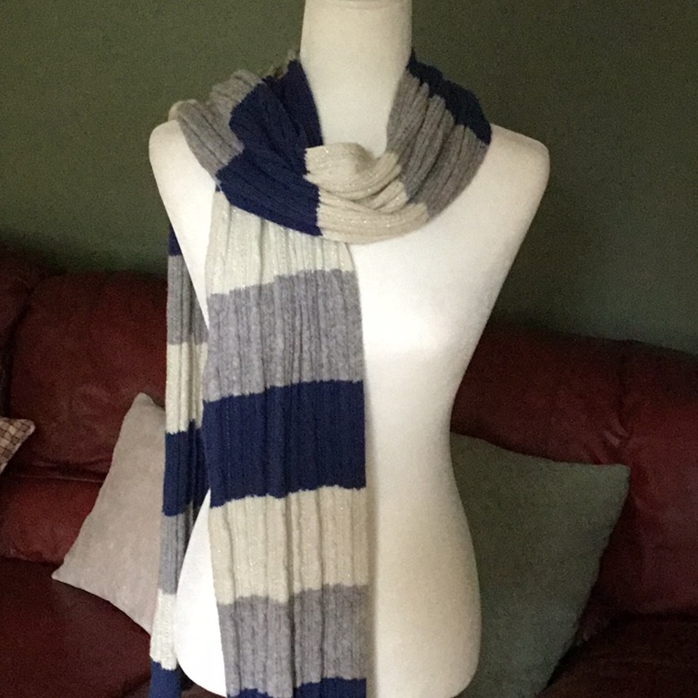 Navy/Gray/Cream striped scarf